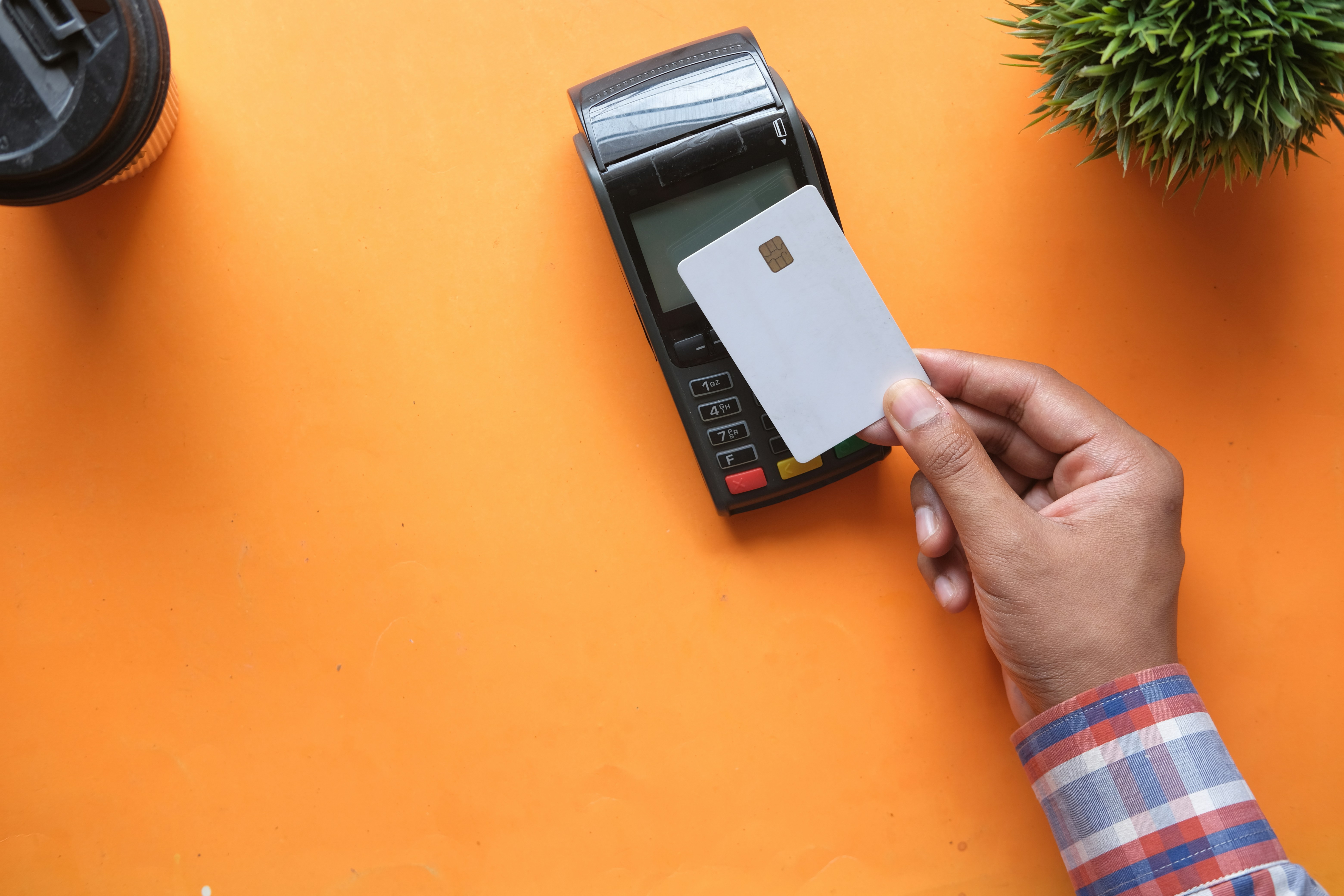 A card payment terminal